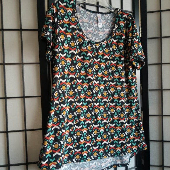 Lularoe classic tee shirt - Picture 1 of 6
